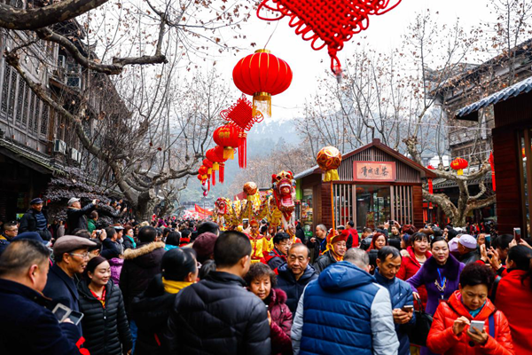 @所有人：春节齐聚都江堰，新年福利送不停