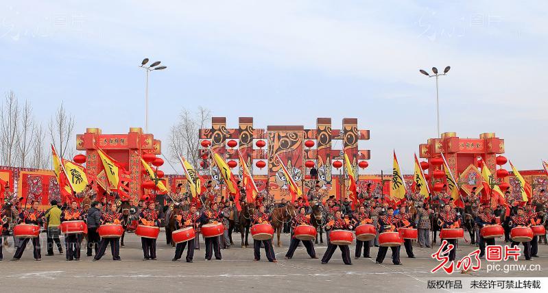 中国民间艺术家协会正式授予陇县中国社火文