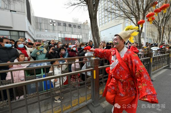 今天，西宁社火集中巡游全网刷屏！