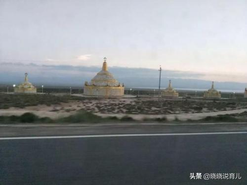 自驾青海湖，穿越最美拉脊山，海拔3800米的橡皮山顶看日落